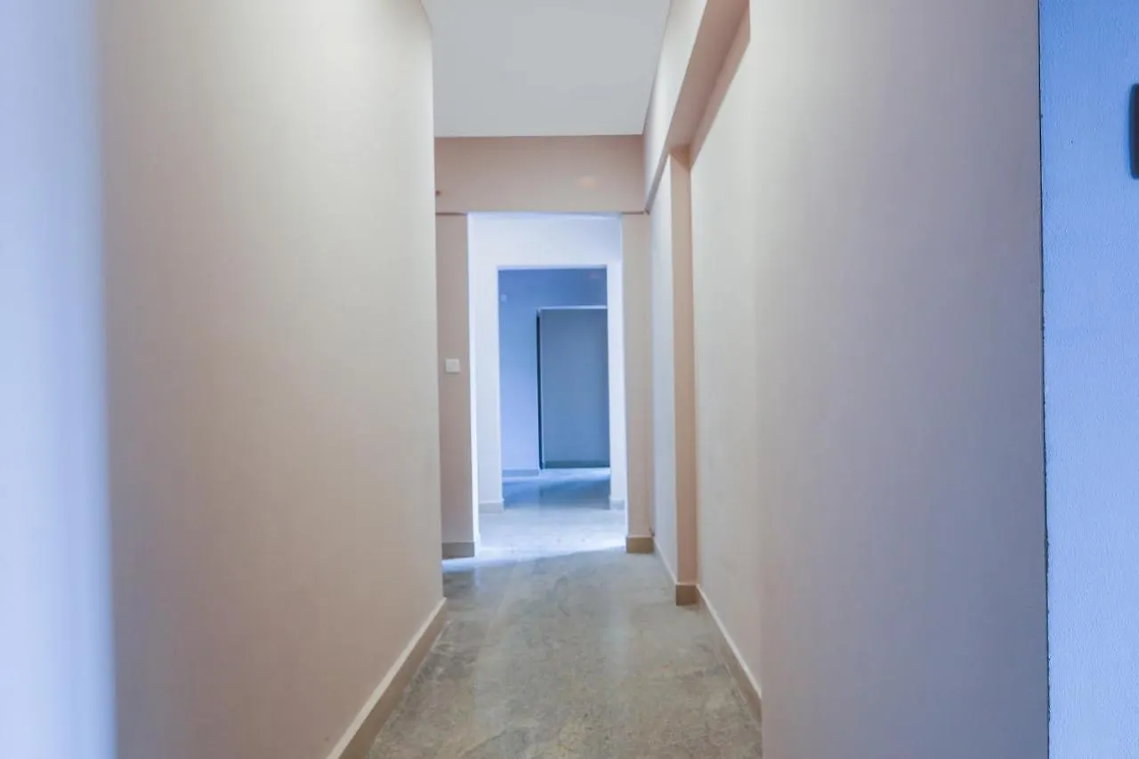 Oyo 69052 Crystal Residency Hotel Kakkanad