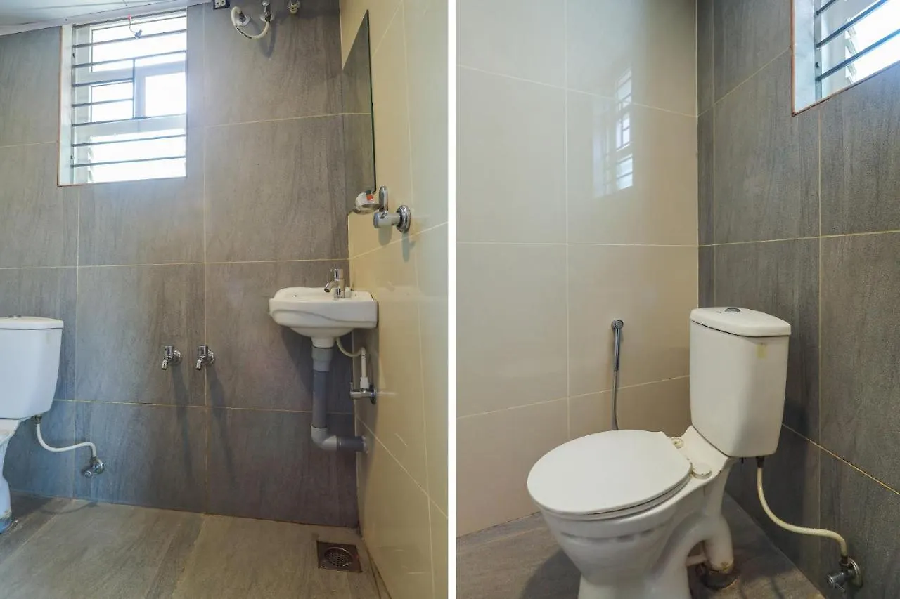 Oyo 69052 Crystal Residency Hotel Kakkanad Kochi