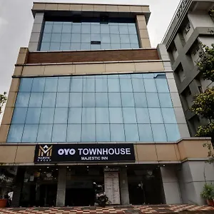 Hotel Oyo Townhouse 595 Majestic